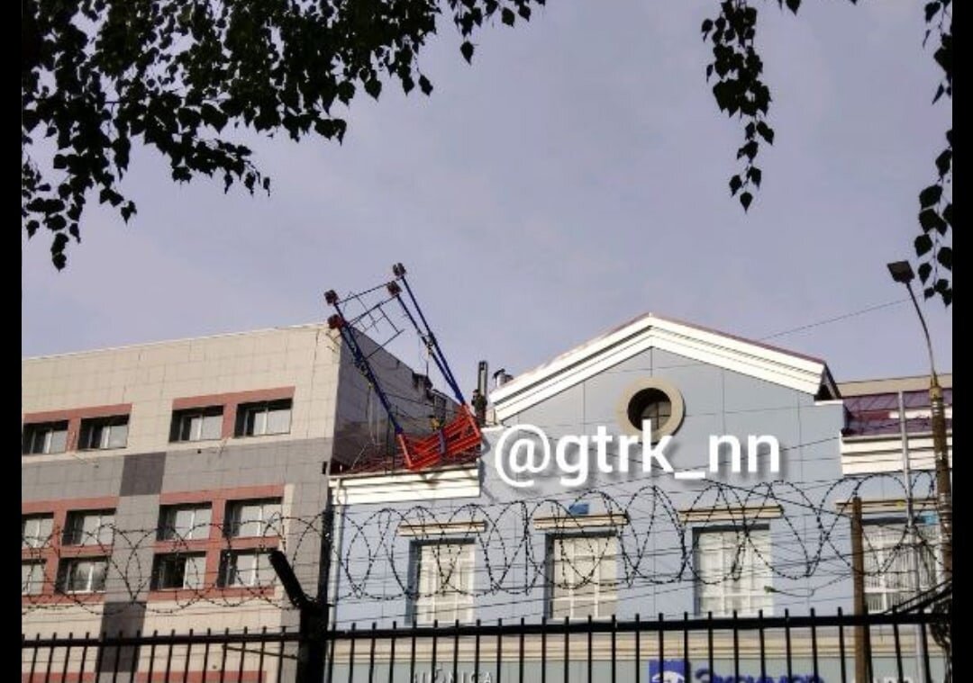    На место уже прибыли сотрудники МЧС Анастасия Красушкина