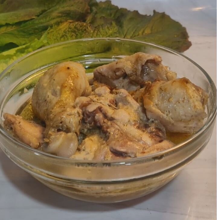 Окорочка в собственном соусе.