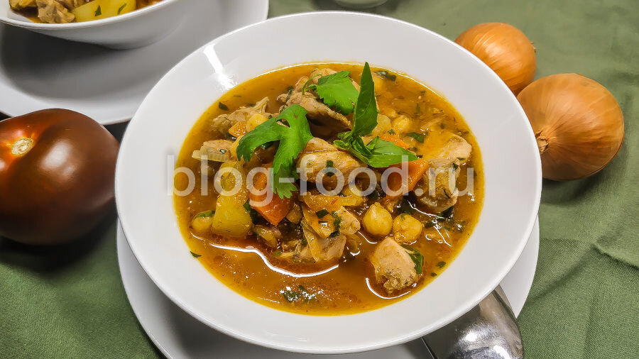 рагу с курицей и картошкой и овощами на сковороде пошаговый рецепт | Дзен