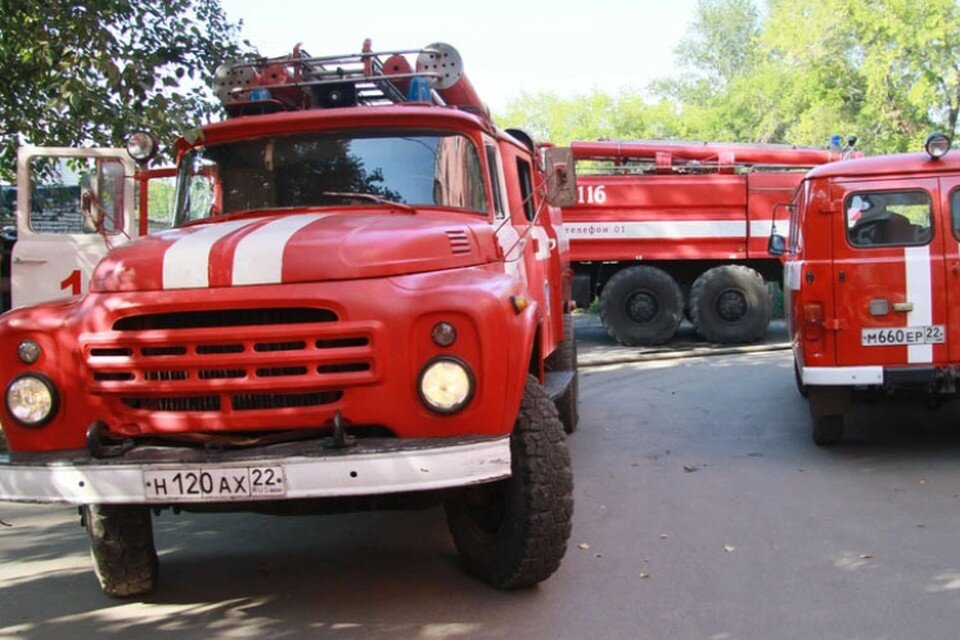     Пожар в Алтайском крае Олег УКЛАДОВ