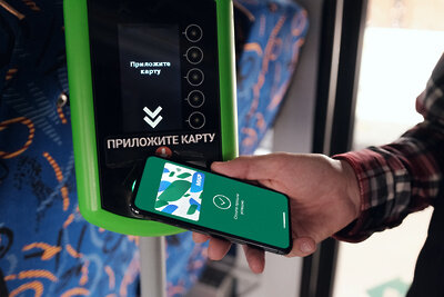    Оплата проезда в общественном транспорте с помощью сервиса Mir Pay ©Предоставлено пресс-службой платежной системы "Мир"