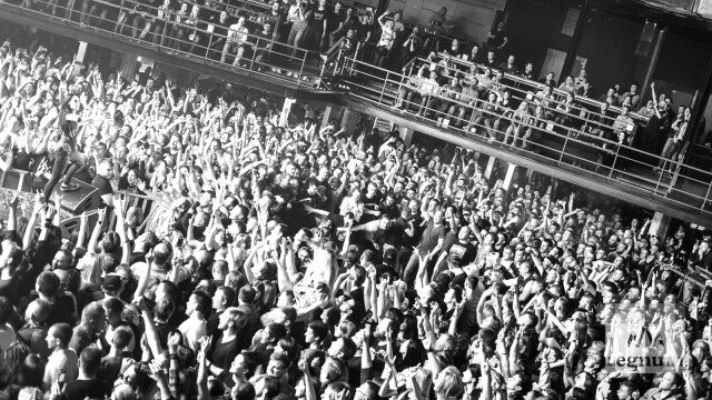    Фанаты Павел Проскурня © ИА REGNUM