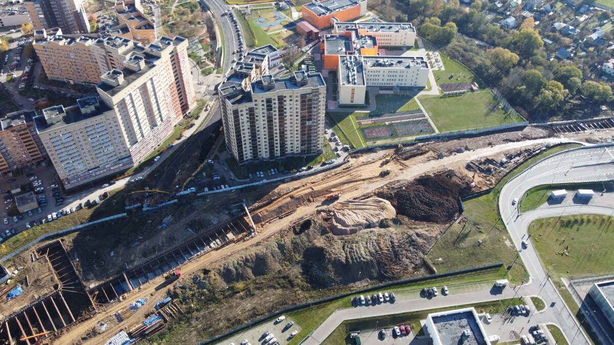 📷 2: Начало перегона до «Коммунарки». Небольшой неготовый участок тоннелей за «Бачуринской».