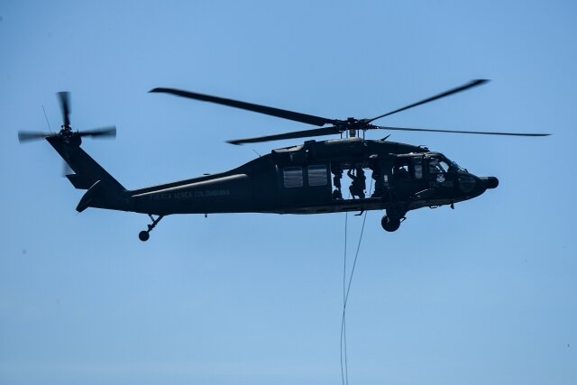    Вертолет Black Hawk