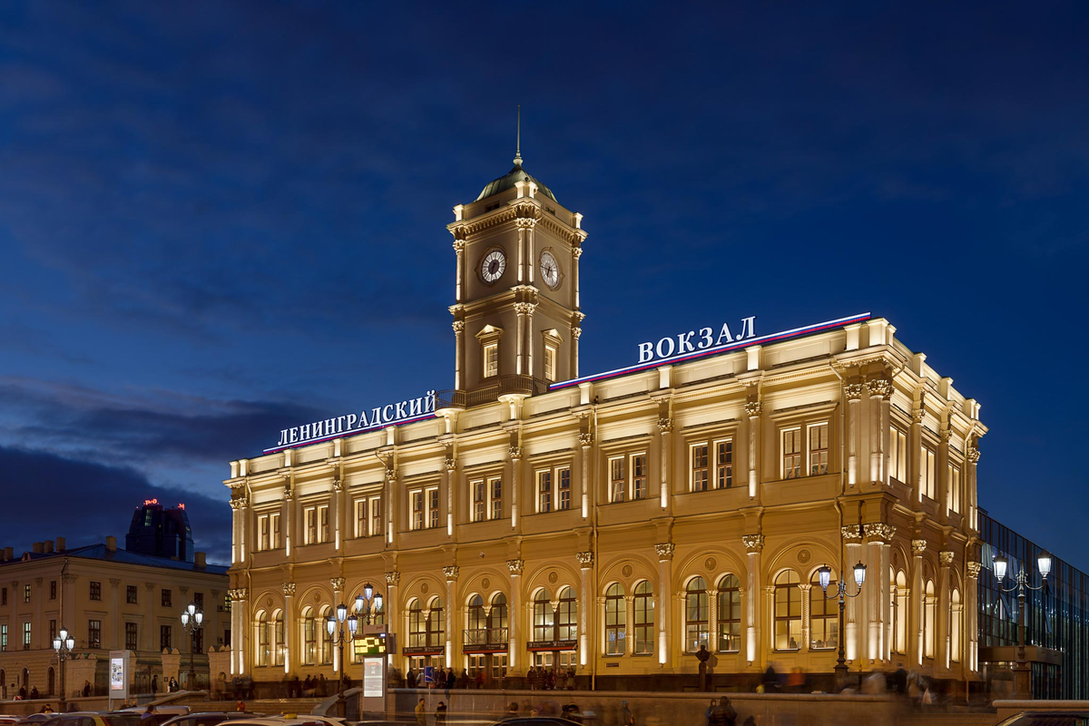 Ленинградский вокзал фото снаружи