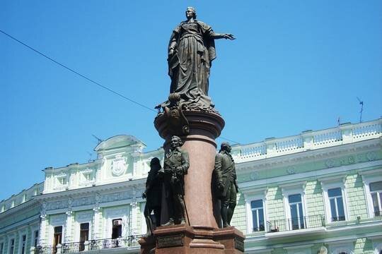    Мэр Одессы Труханов выступил за снос памятника Екатерине II