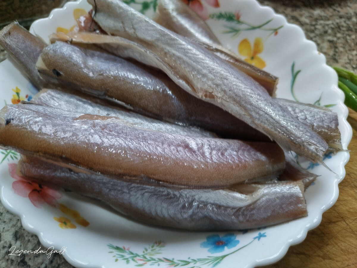 После чистки всего мисочка рыбы осталась