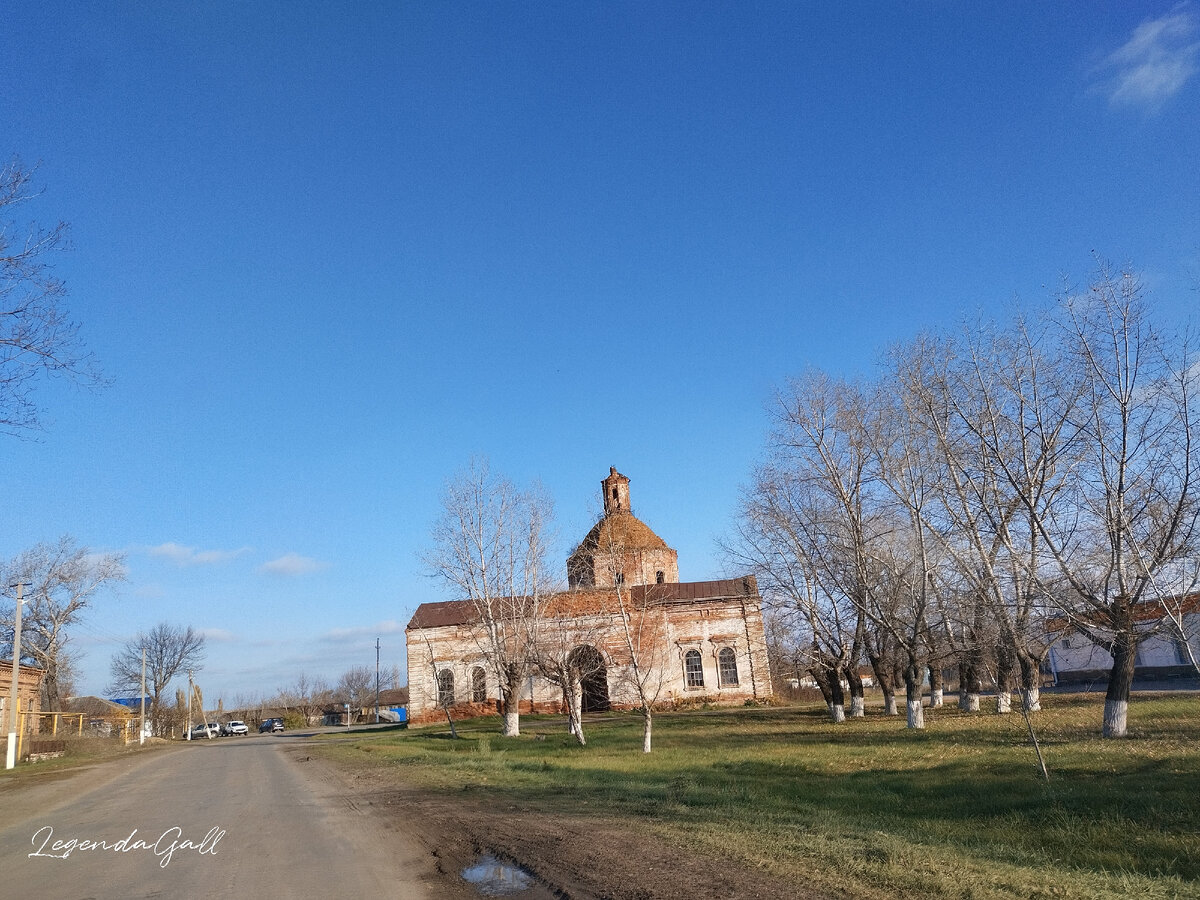 Старый храм. Большой, и не восстановленый