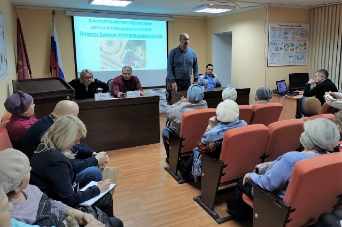    Детскую площадку в тульском сквере на улице Каминского обновят