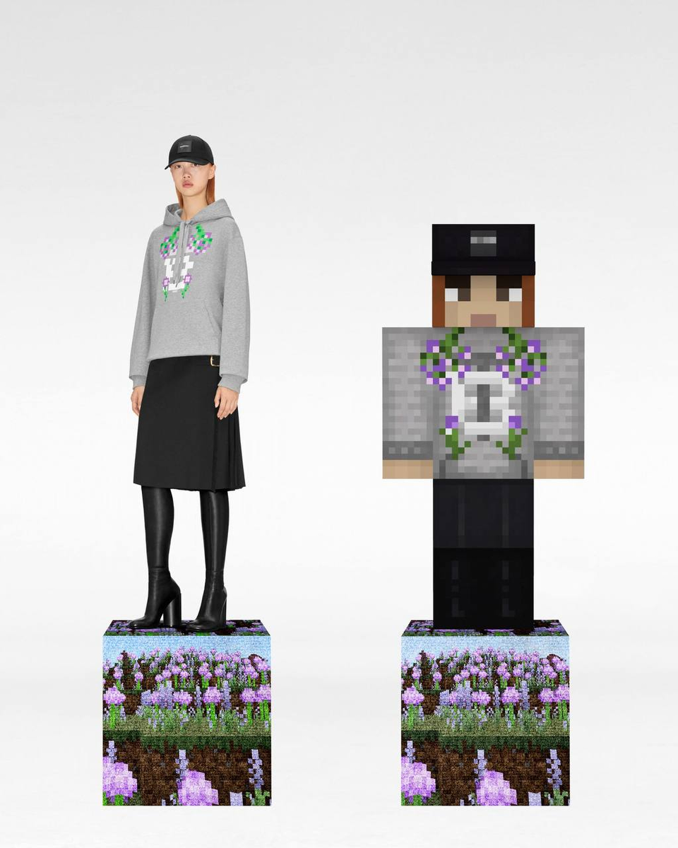 Microsoft совместно с британским домом моды Burberry представили Xbox  Series S в стиле Minecraft | Эксплойт | Дзен