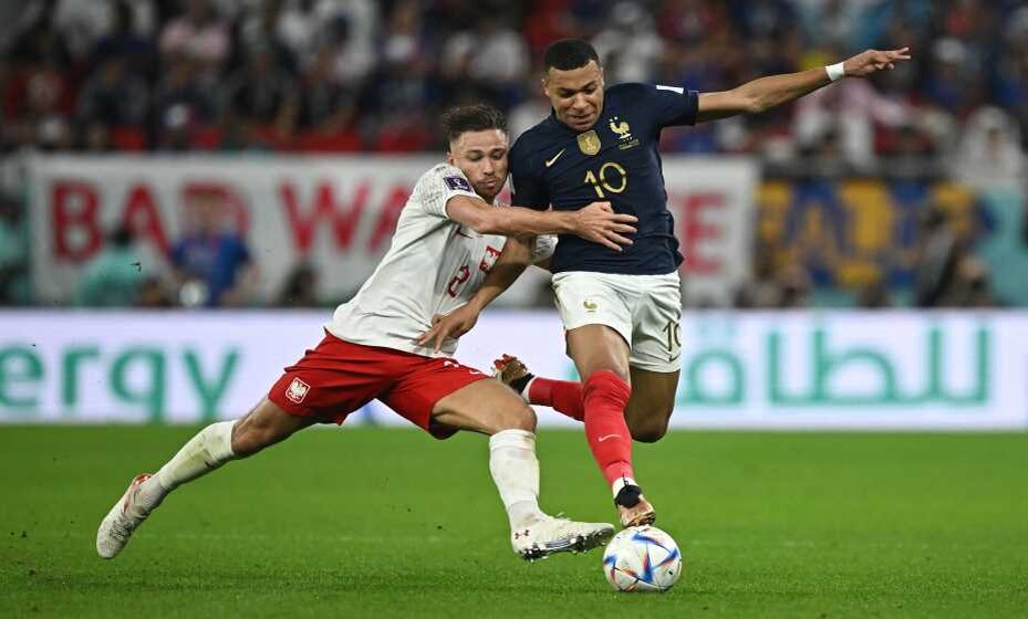    Килиана Мбаппе поляки сдержать не смогли. Фото: Reuters