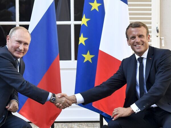   © AP Photo / Gerard Julien, Pool via AP
