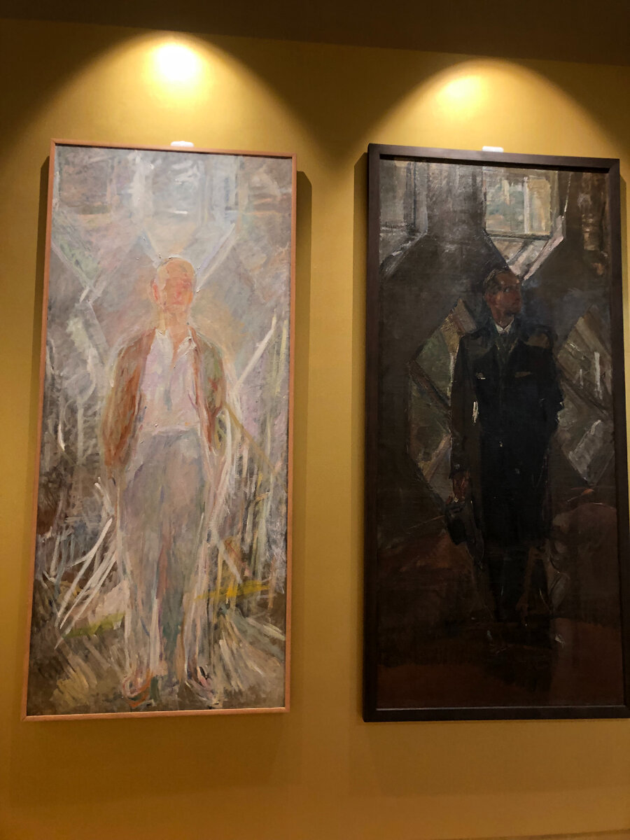 Портреты Константина Мельникова, выполненные его сыном Виктором Мельниковым