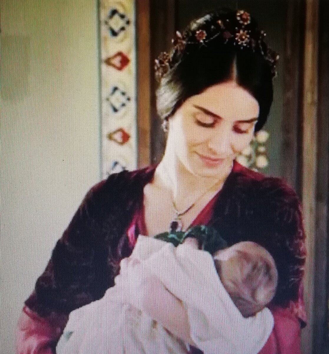 Махидевран с внуком Мустафой.