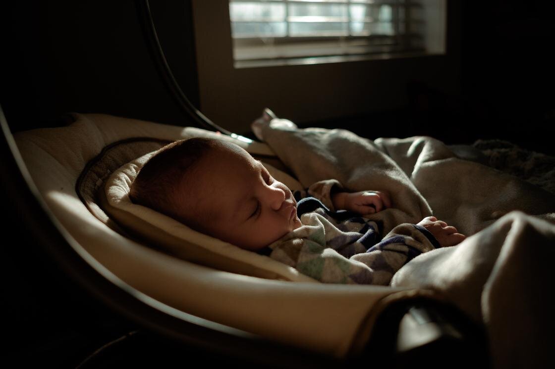    Ребенок спит:Unsplash / Kevin Keith