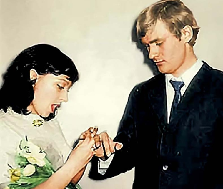 Борис Щербаков и Татьяна Бронзова.Фото Яндекс.Картинки