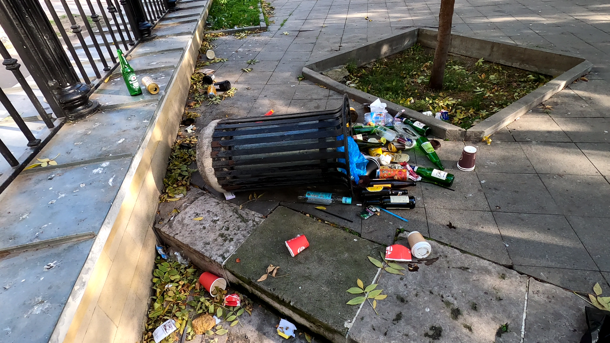 Сквер Мандельштама в Москве