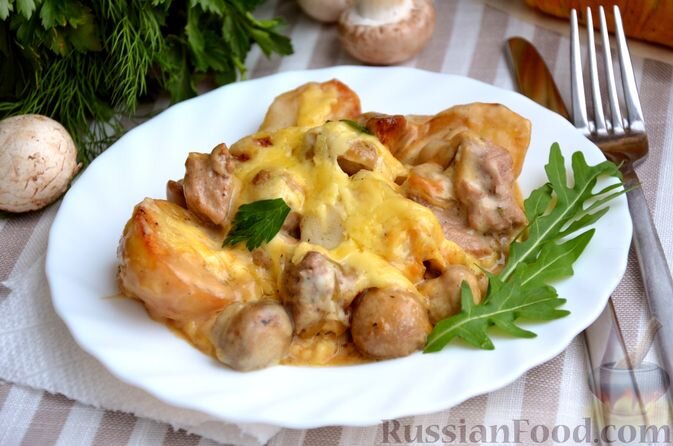 Свинина с шампиньонами и картошкой