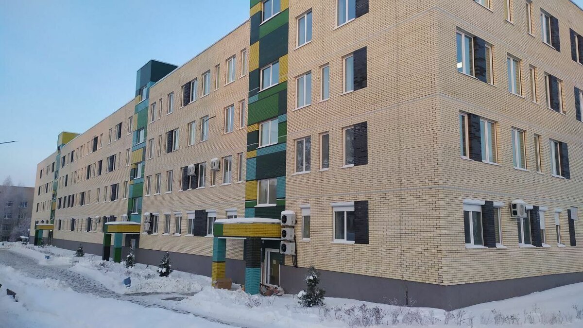     В Удмуртии завершено строительство двух поликлиник – взрослой в Воткинске и детской в Можге.