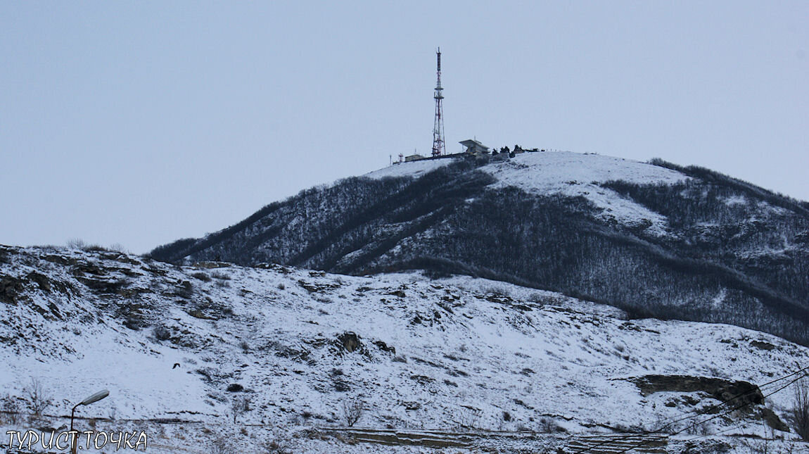Вид на гору Машук от дома, где мы поселились