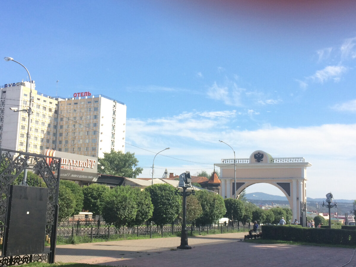 Место рядом с площадью 