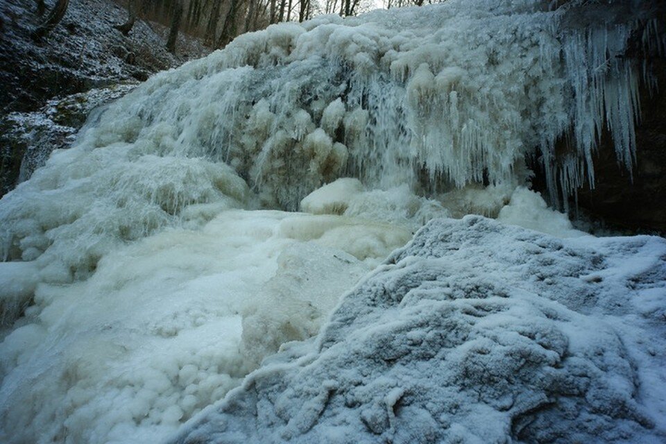     Водопады Руфабго во власти погоды. Фото: Юрий Гайдидей