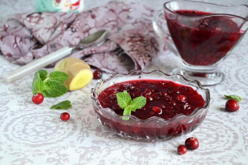 Как приготовить брусничный соус к утке: рецепты - prachka-mira.ru