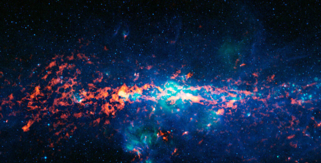 Изображение Галактического центра и Стрельца B2. Стрелец B2 — одно из крупнейших облаков молекулярного газа в Млечном Пути. Оно расположено рядом с Галактическим центром. На изображении это яркая оранжево-красная область слева. Источник: ESO/APEX и MSX/IPAC/NASA