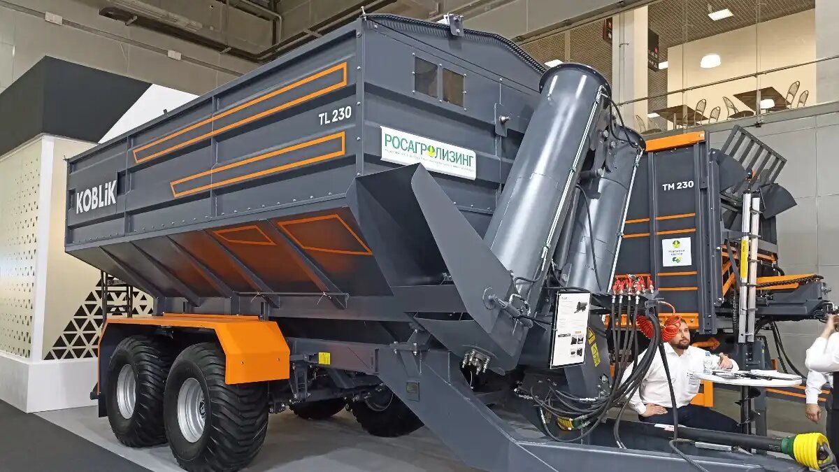 Фото: glavpahar.ru Бункер-перегрузчик TL 230 от Koblik Group на АГРОСАЛОН-2022