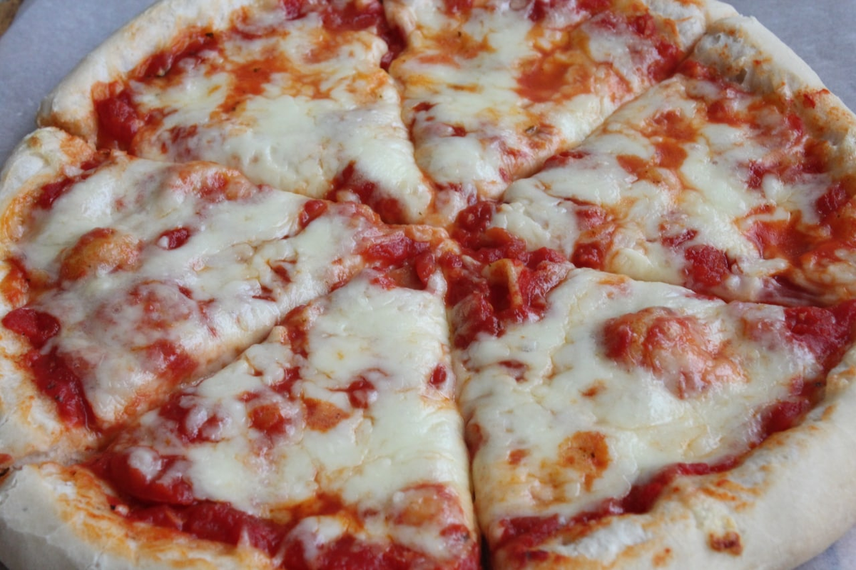 Как приготовить Нью-Йоркскую американскую пиццу: рецептура и технология