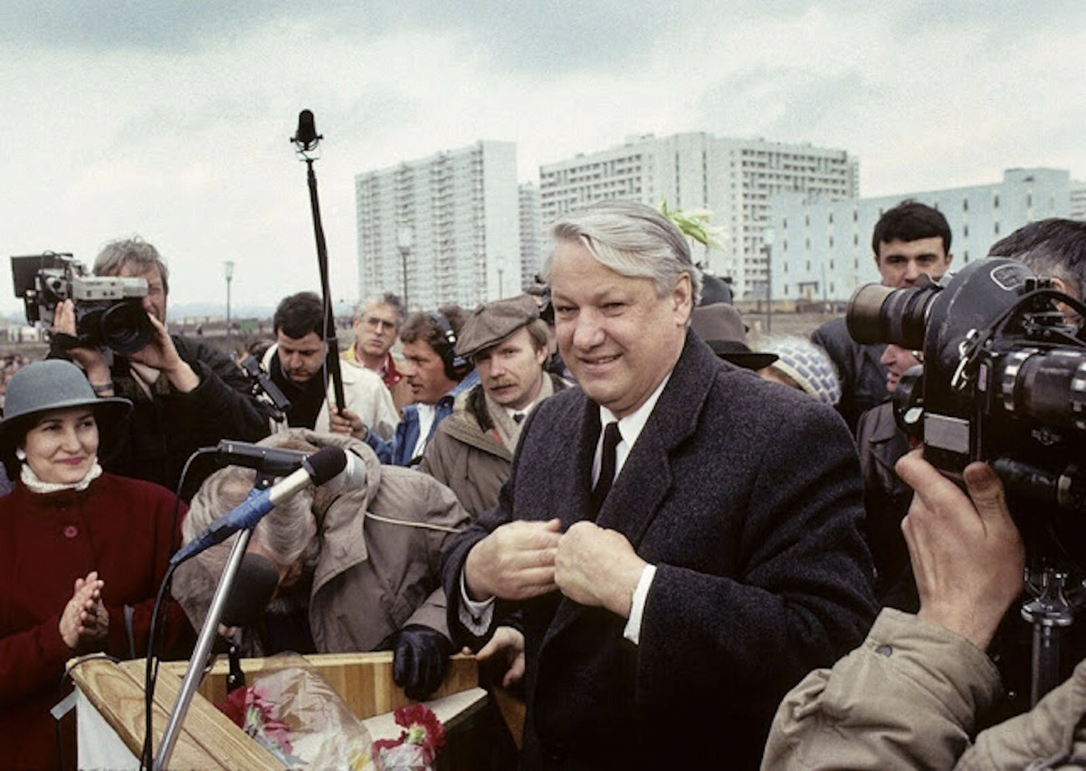 Фотография 1989. Ельцин первый секретарь обкома. Б. Н. Ельцин на митинге в Братеево. Ельцин первый секретарь МГК КПСС. Ельцин 1989.