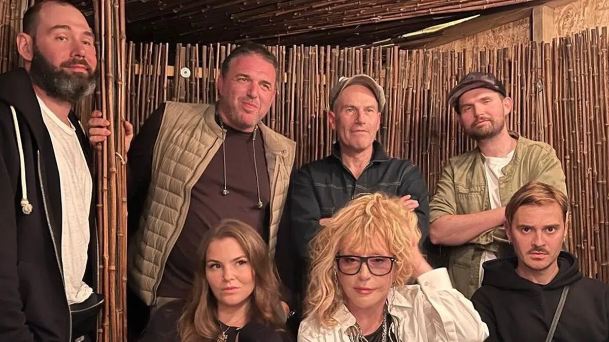 После начала СВО на территории Украины многие звезды решились на эмиграцию. Фото: @mikhailshats | Instagram*