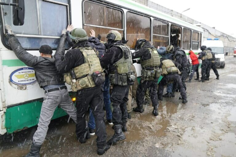    В Оренбурге прошло антитеррористическое учение «Циклон» Елена Шкатова