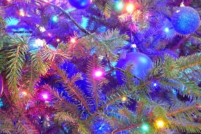    Украшенная новогодняя елка © Pxhere