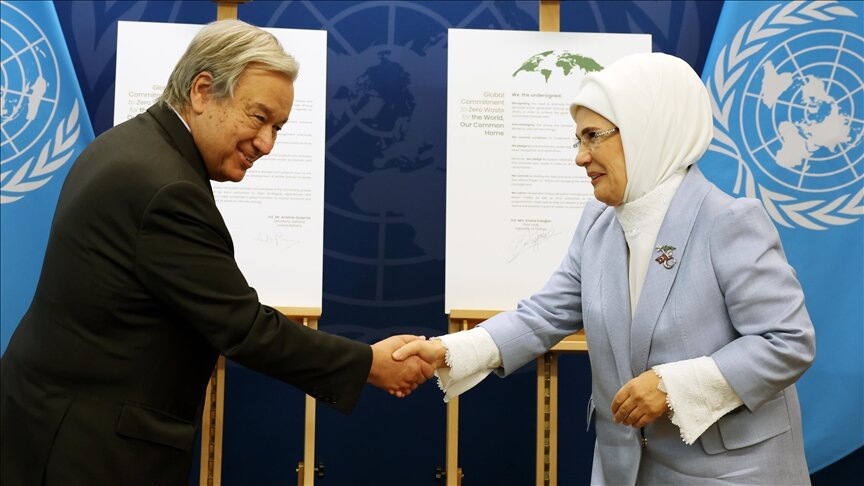 Генсек ООН Антониу Гутерриш и первая леди Турции Эмине Эрдоган