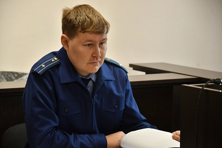    Как зачитал гособвинитель Искандер Давлетшин в суде, полномочия собственника училища осуществляется министерством земельных и имущественных отношений РТ
