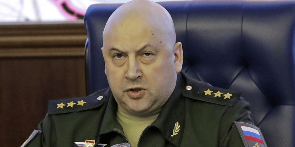 Сергей суровикин главнокомандующий вкс. Суровикин. Командующий вкс про. Сергей суровикин. Командующий вкс про.