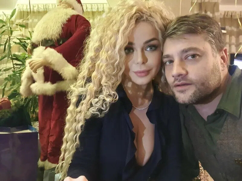 Роман и Алина не комментируют расставание