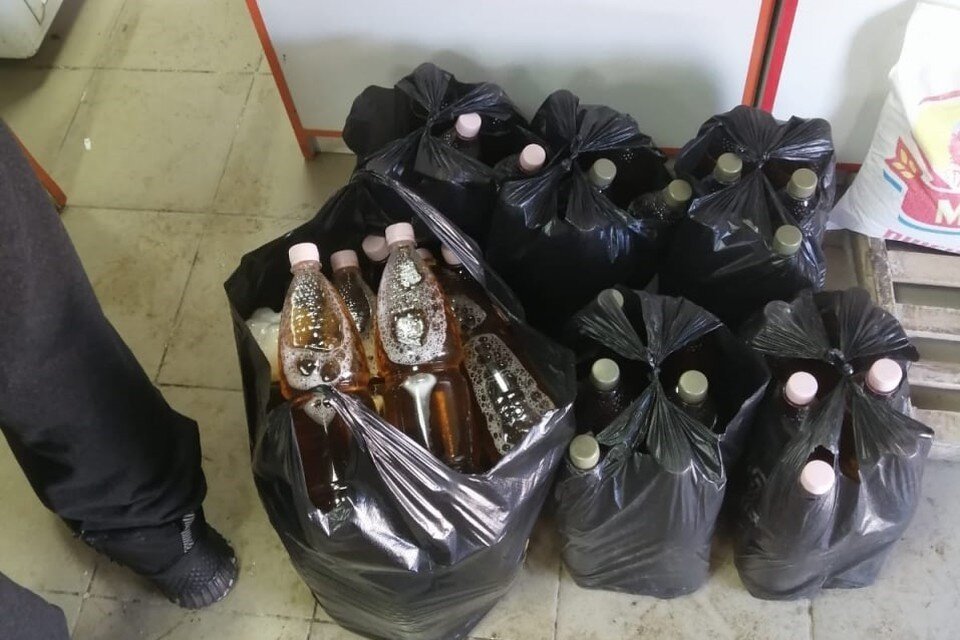     Суррогат в торговой точке продавался незаконно  УМВД России по Оренбургской области