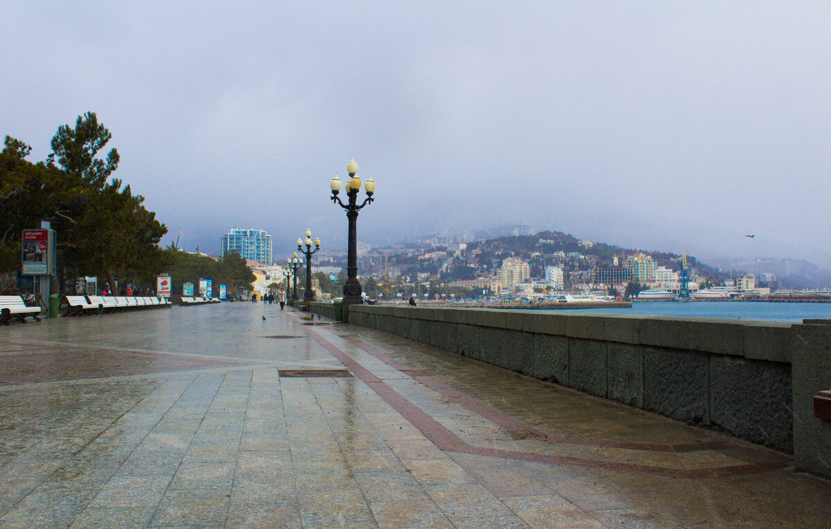    Ялта  Real_life_photo/shutterstock/FOTODOM, архив