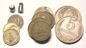 Эксикатор  (десикатор) предназначен для сушки и хранения веществ.-64