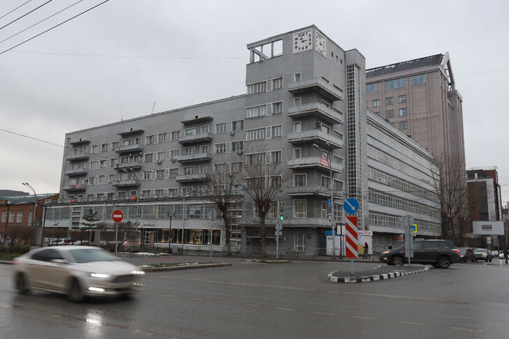 Линия авангарда. Памятник Гаранина Новосибирск. Новосибирск по.