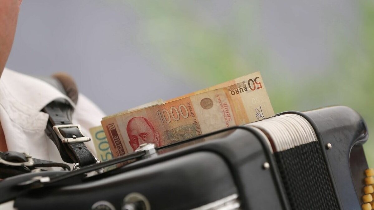     Кредитование бизнеса и потребителей на Ставрополье в уходящем году продолжило рост, несмотря на кризис, а возможно, и благодаря ему. В некоторых отраслях объем займов вырос в два раза. NewsTracker узнал, на какие цели жители региона получили больше всего займов.