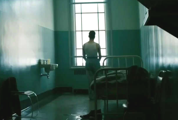 Кадр из фильма "Песнь слона"