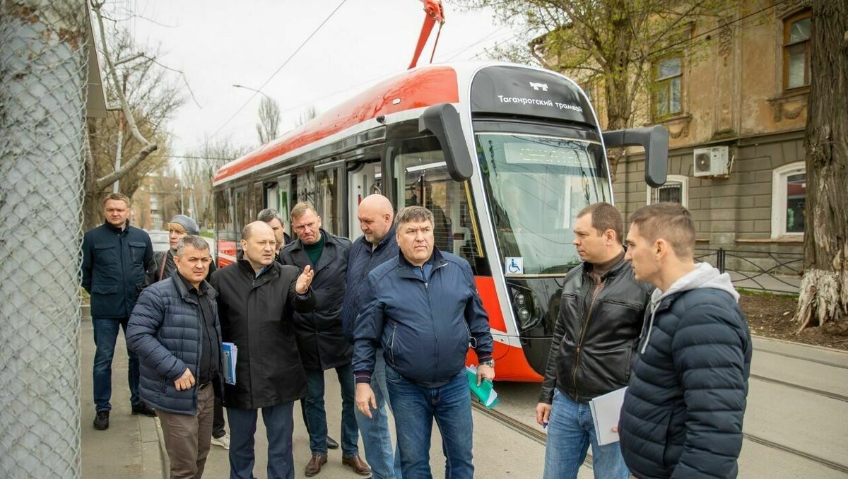     В Таганроге цена билета на трамвай поднимется на 5 рублей с начала следующего месяца, сообщают местные власти.