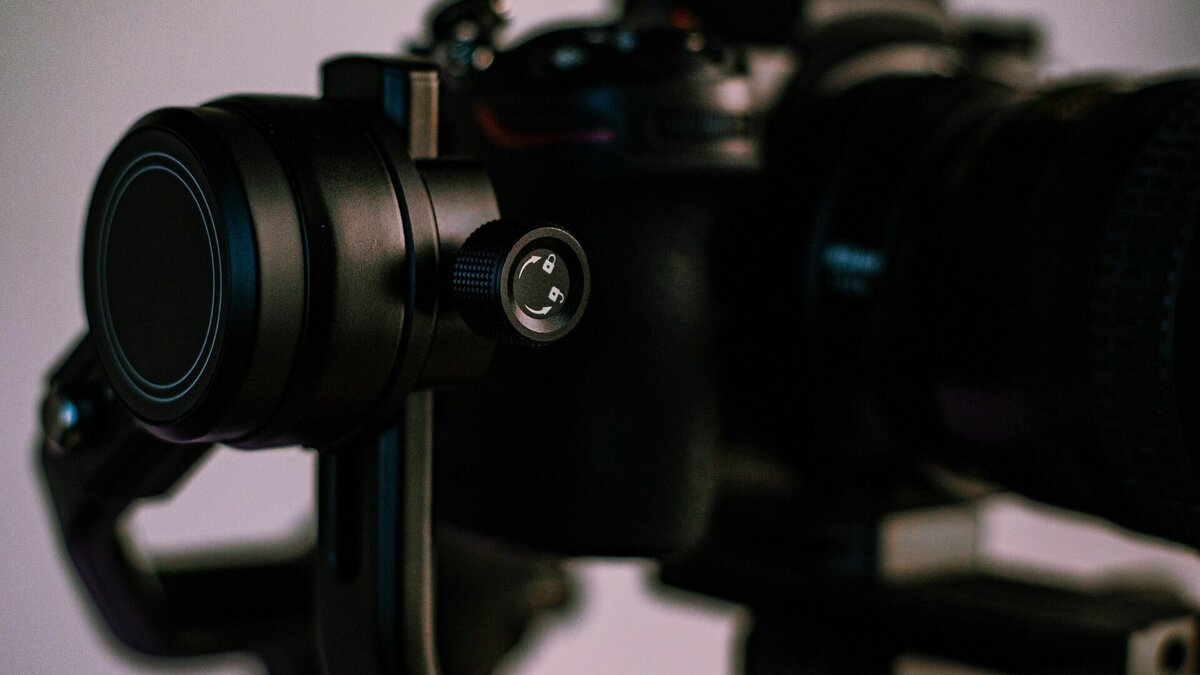     Съемки намечены на предстоящую весну.