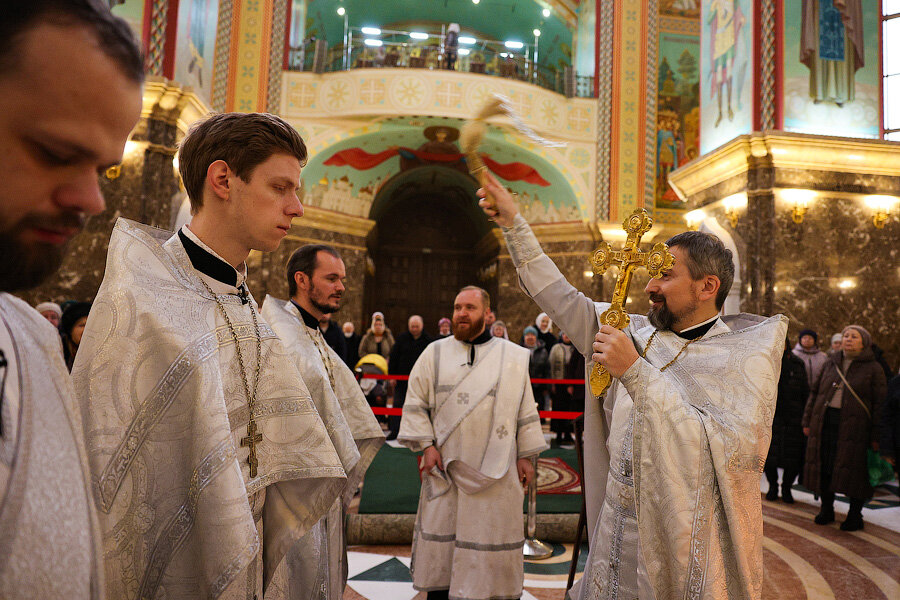 освящение воды на крещение. сочельник рождественский русский. сочельник служба 2024. православный сочельник. с рождественским сочельником.