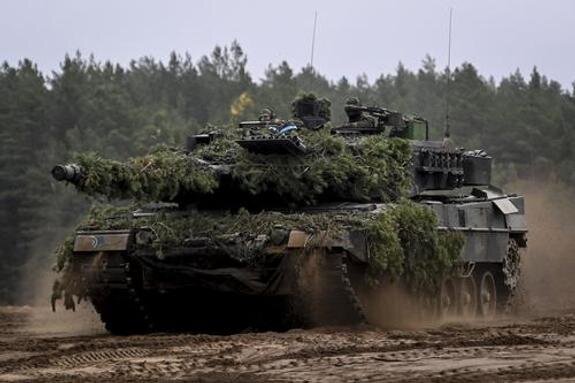    танк Leopard, Dirk Waem / globallookpress.com