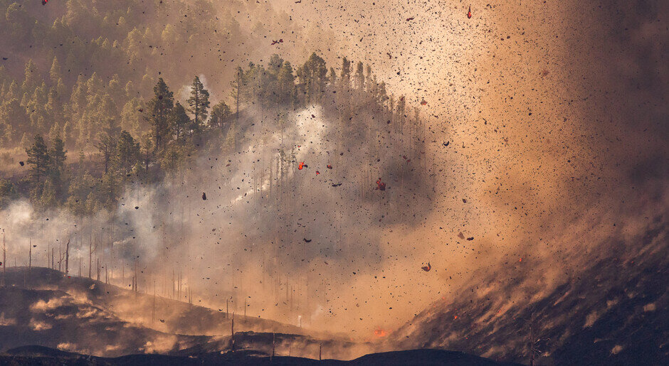    Листайте восхитительные снимки с красотами нашего мира. Источник: canarianphotoawards.com