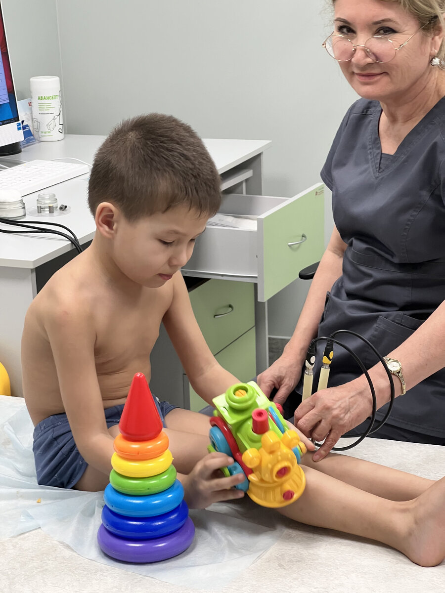 Процедура микротоковой рефлексотерапии на программно-аппаратном комплексе "МЭКС".